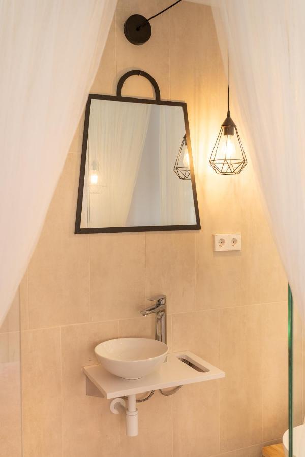Sitges Beach Hostal Ngoại thất bức ảnh